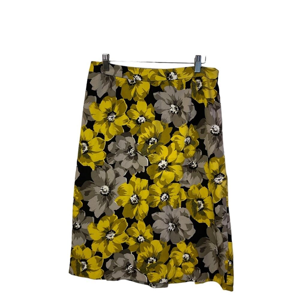 Who What Wear yellow black floral back pleat skirt size 6